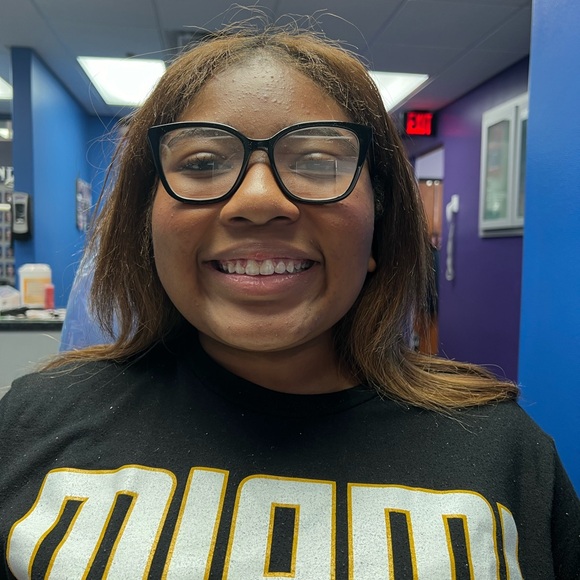 Meet your Posher, Monica Thank you for visiting my closet.. - Picture 2 of 10